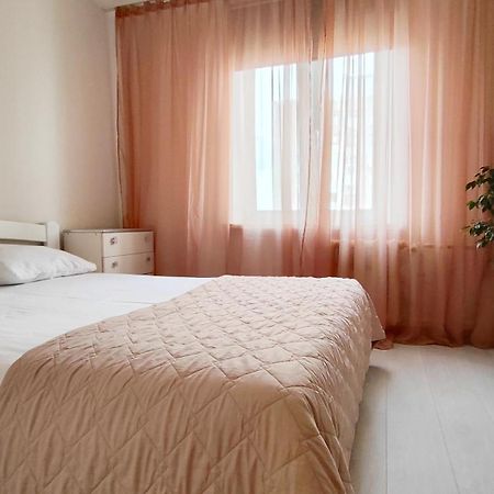 1/10 Вулиця Радунська Appartement Kiev Buitenkant foto